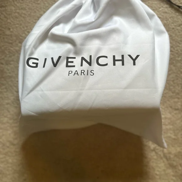 Givenchy Black Satchel Bag - Picture 3 of 9